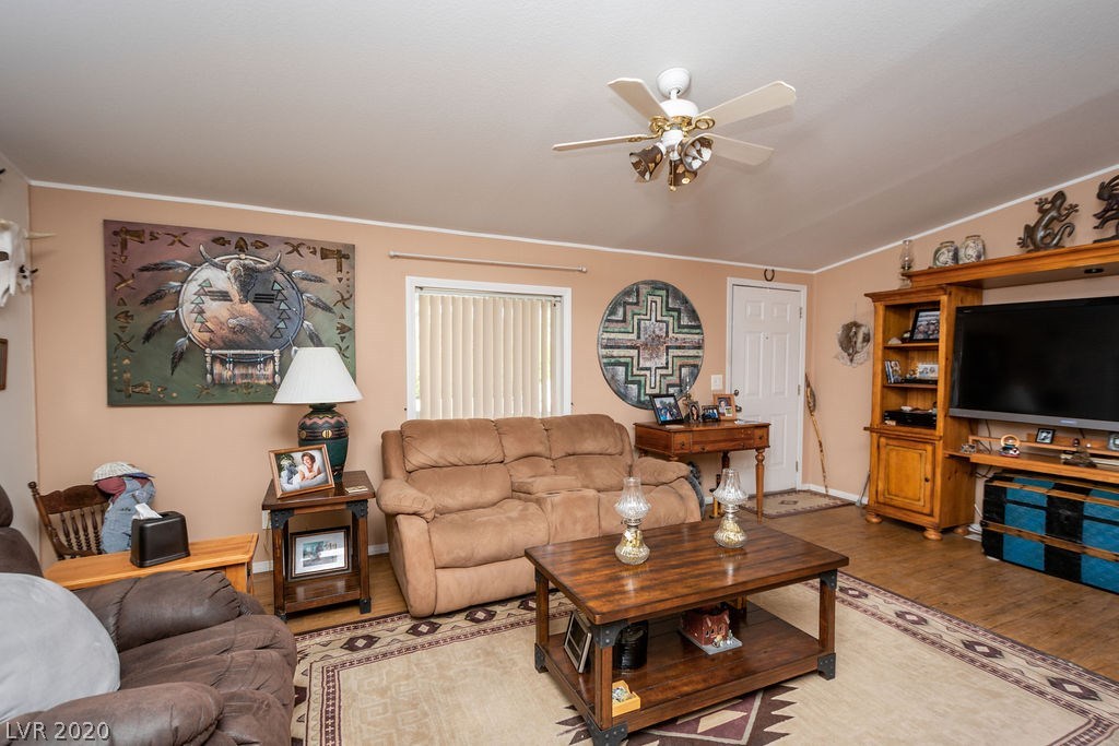 2821 Retread Road Pahrump, NV 89048 - Photo 8 of 26 Gallery Image 8