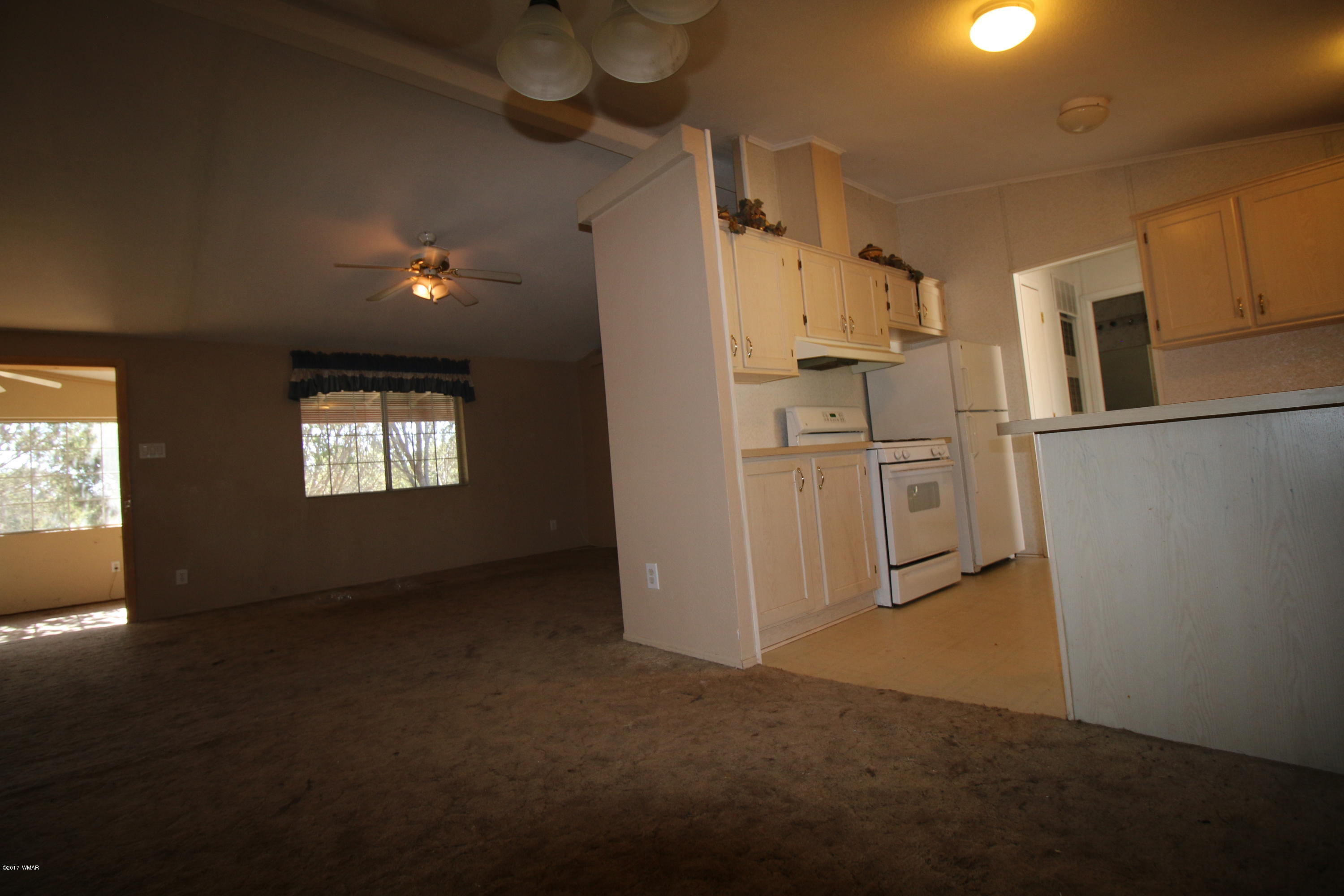 3077 County Road Vernon, AZ 85940 - Photo 11 of 19