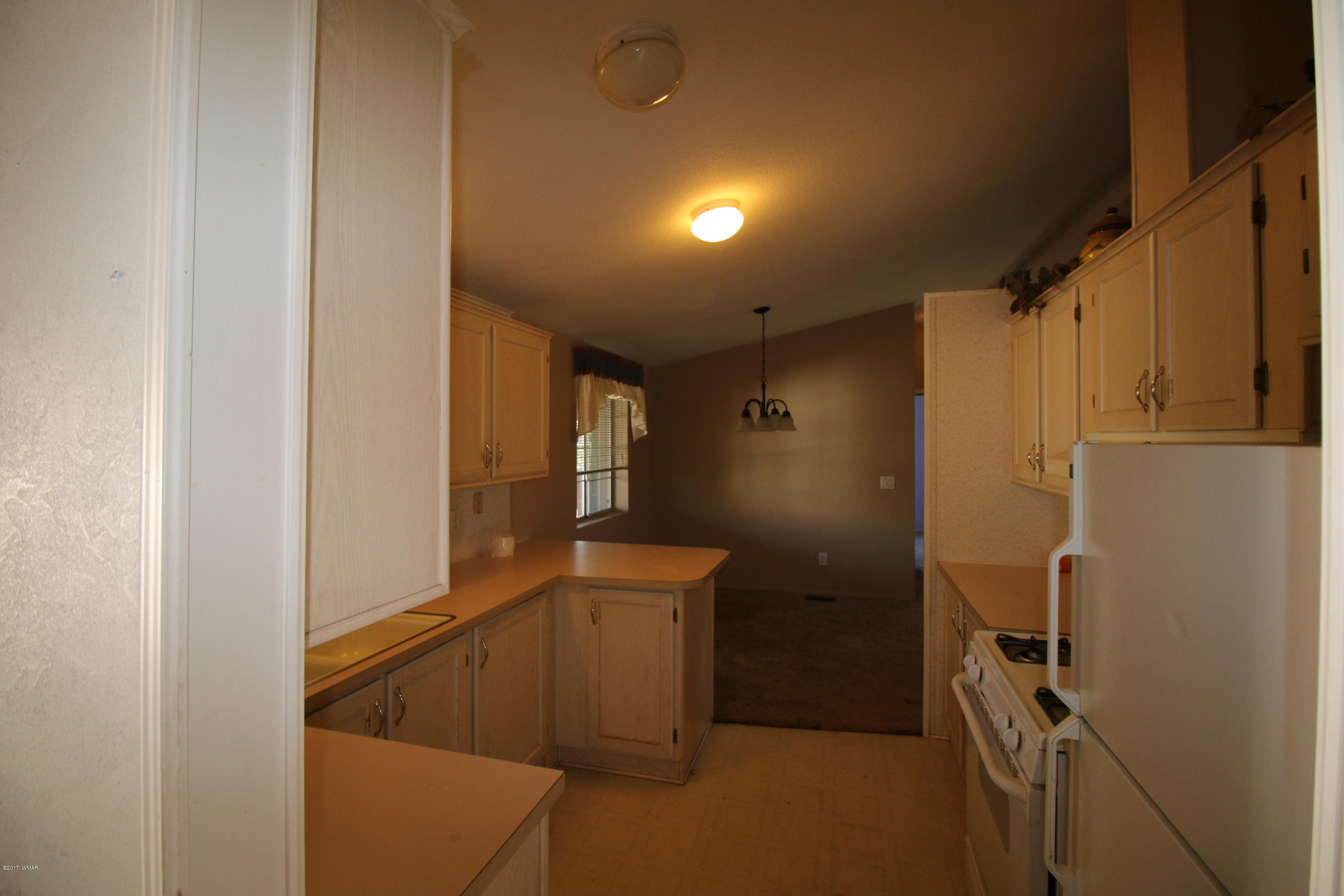 3077 County Road Vernon, AZ 85940 - Photo 12 of 19