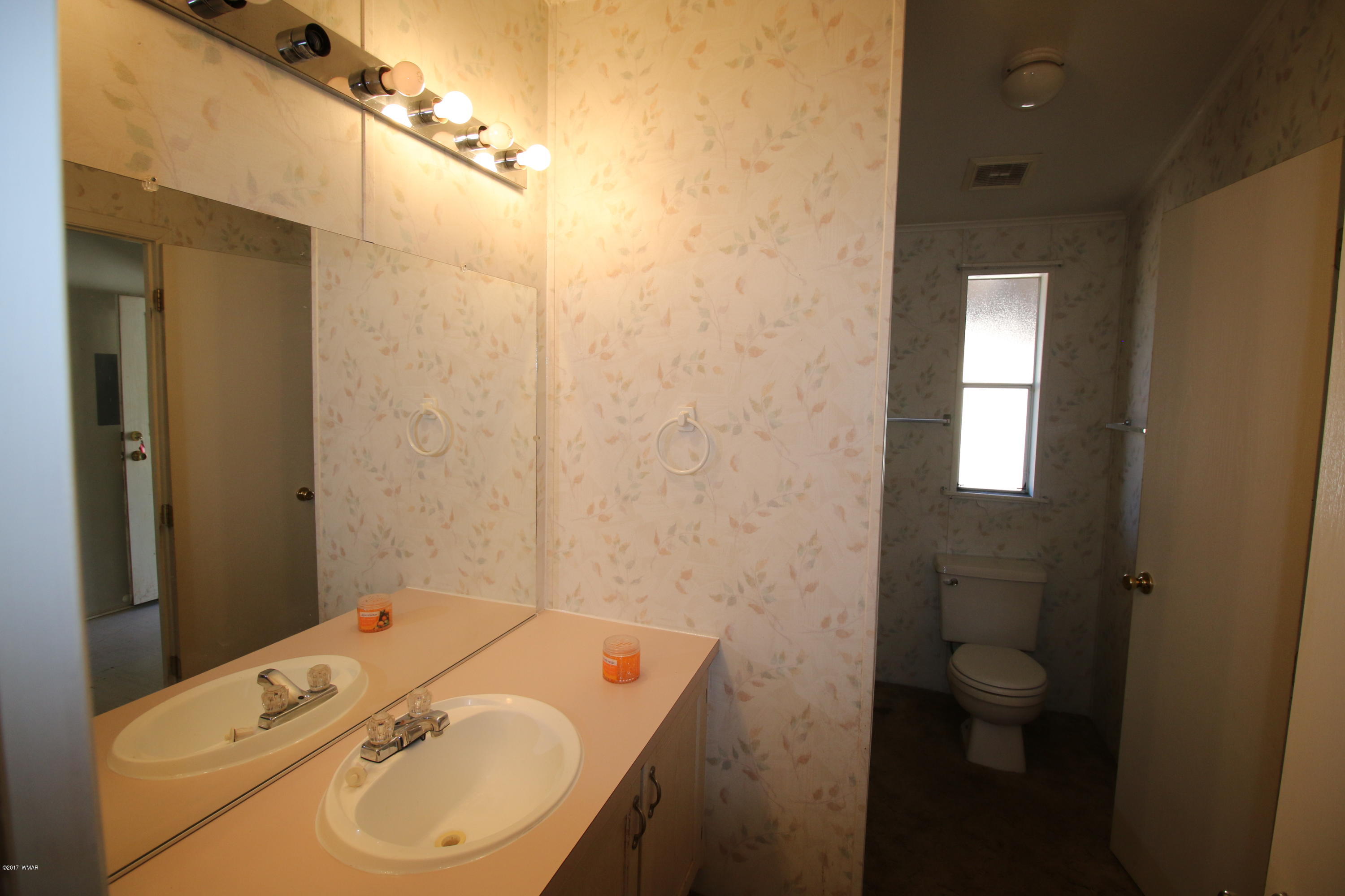 3077 County Road Vernon, AZ 85940 - Photo 16 of 19