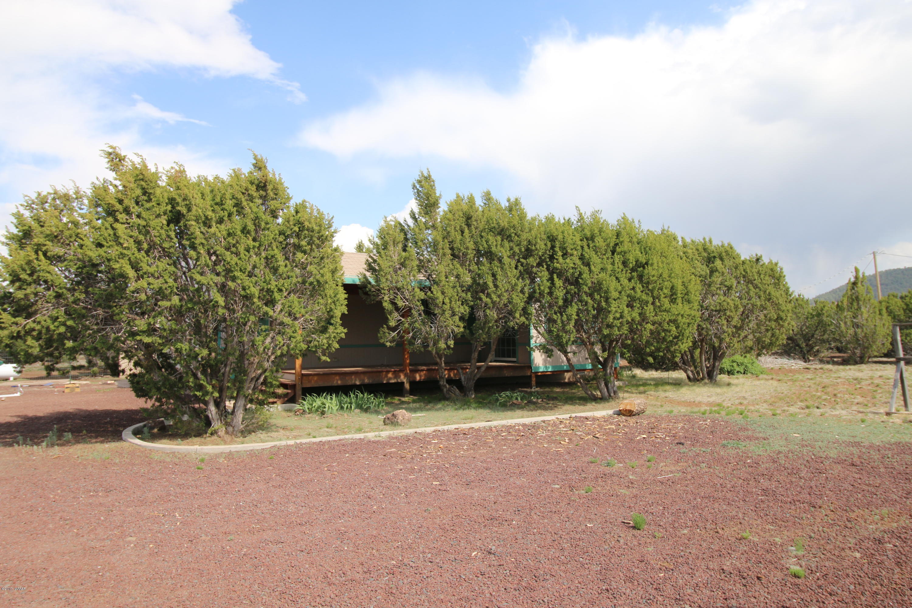 3077 County Road Vernon, AZ 85940 - Photo 2 of 19