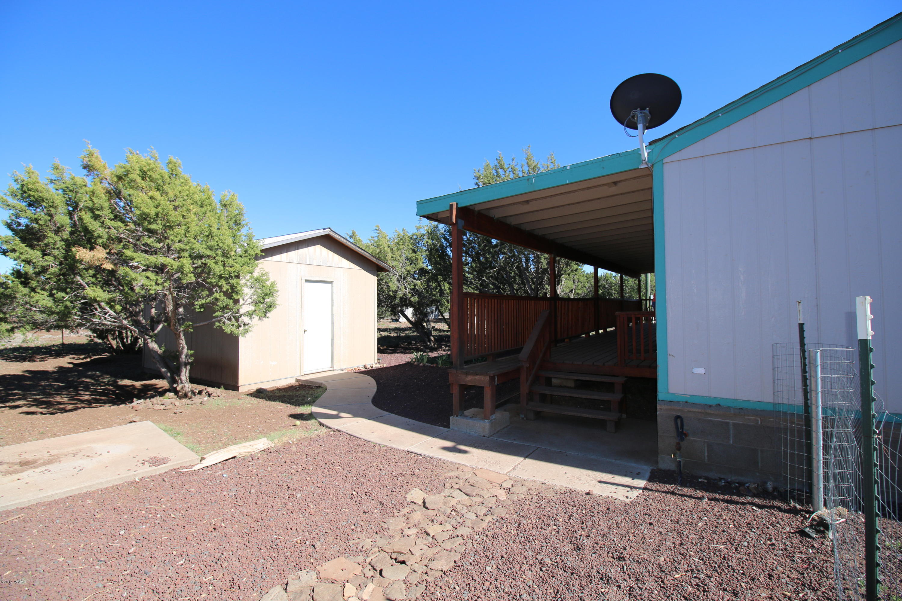 3077 County Road Vernon, AZ 85940 - Photo 4 of 19