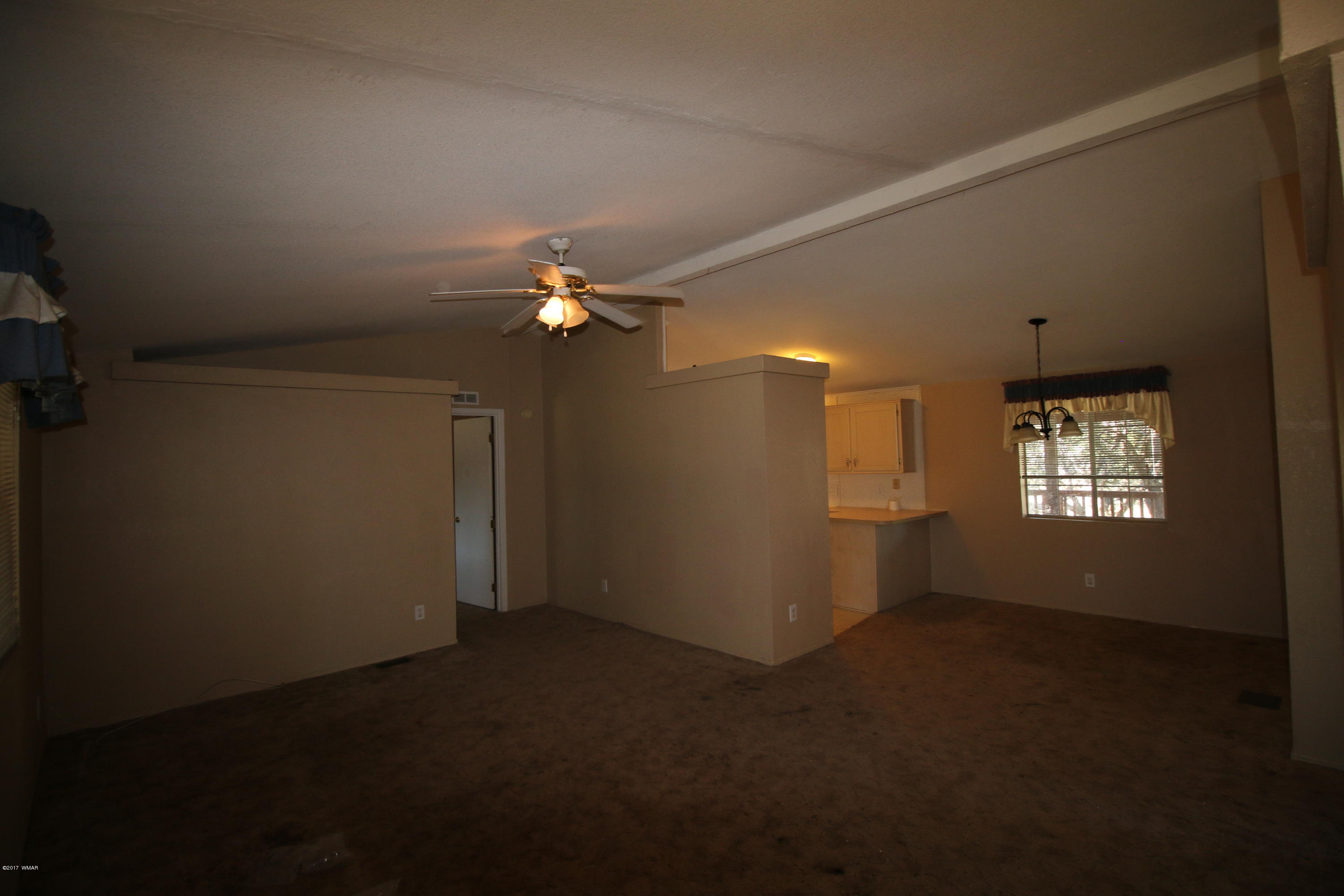 3077 County Road Vernon, AZ 85940 - Photo 9 of 19