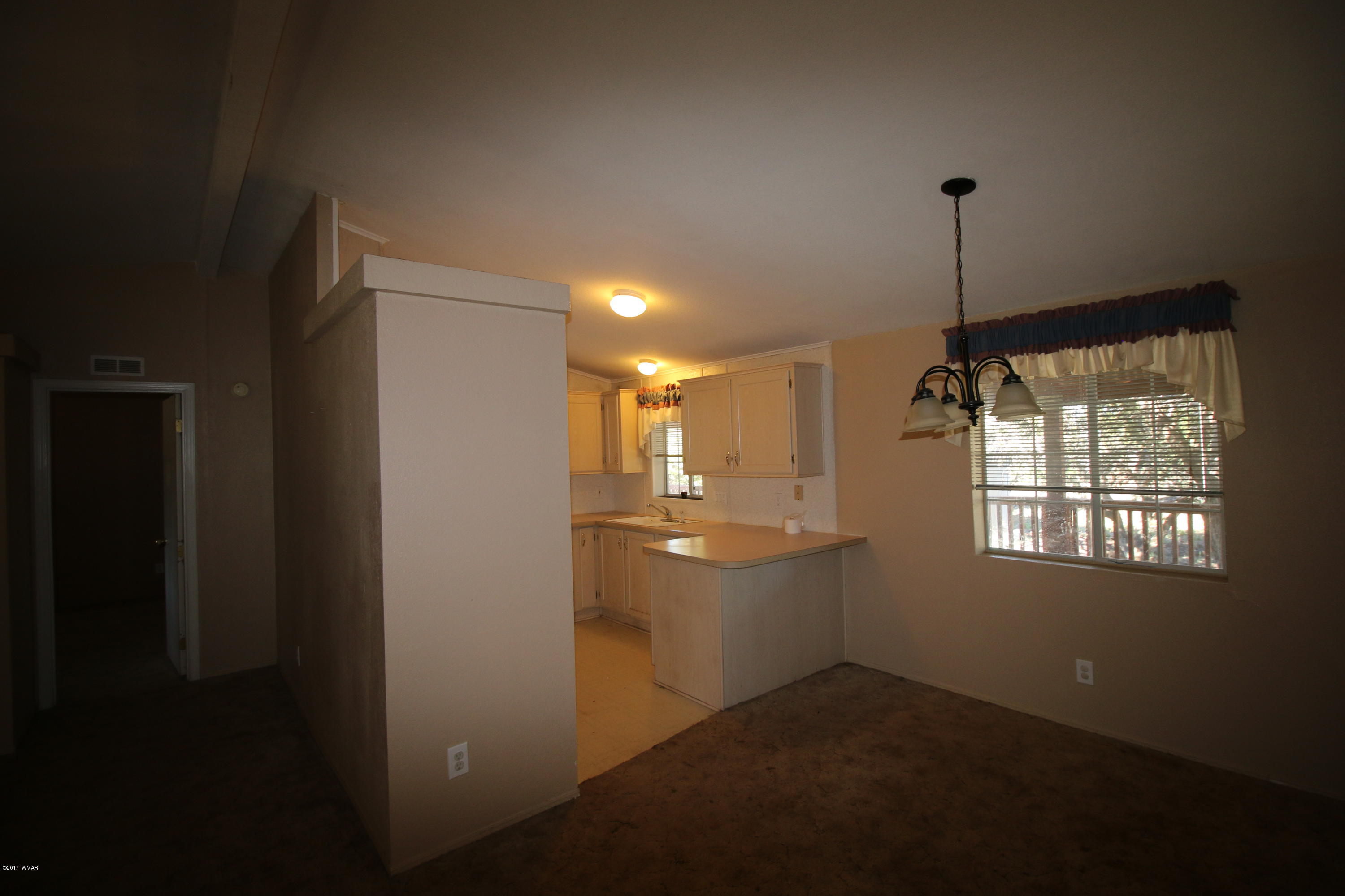3077 County Road Vernon, AZ 85940 - Photo 10 of 19