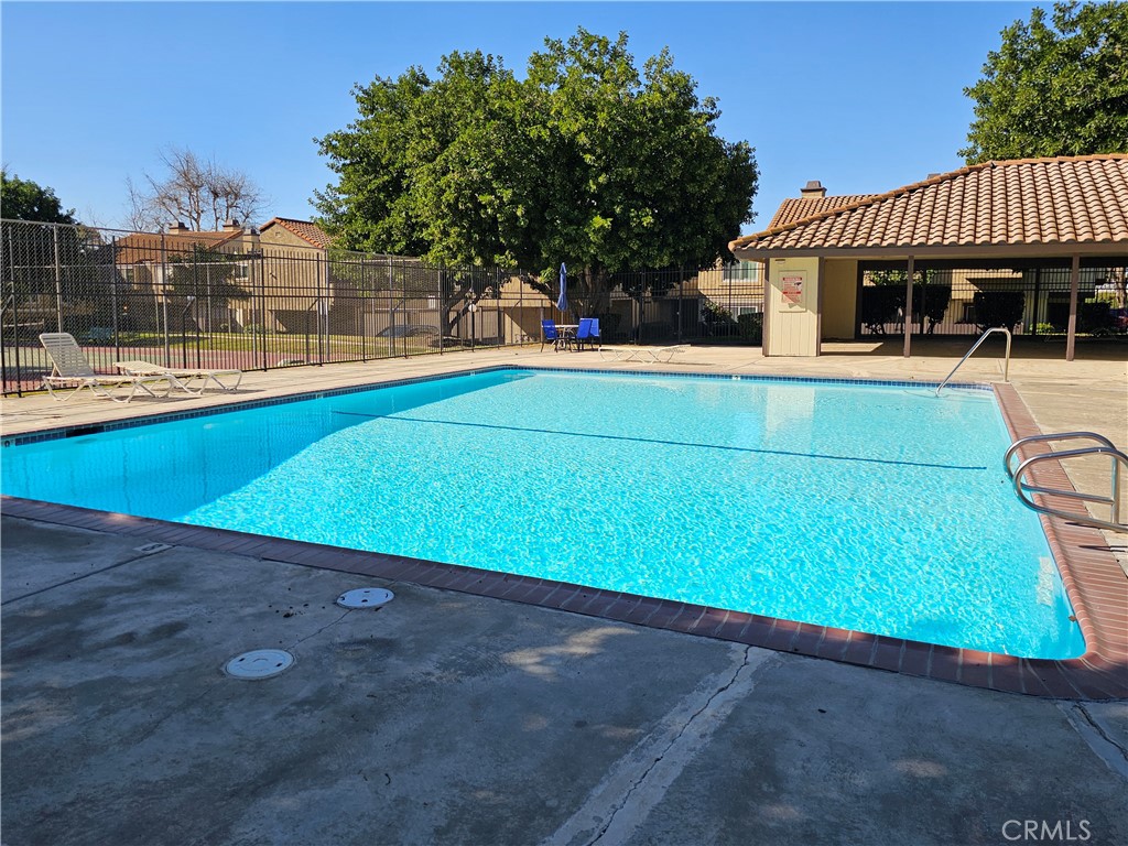 9431 Shadowood Drive, Unit E Montclair, CA 91763 - Photo 35 of 72