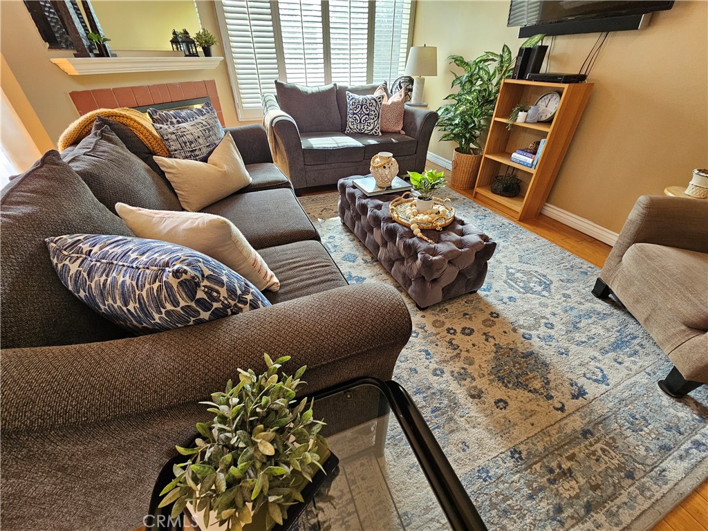 9431 Shadowood Drive, Unit E Montclair, CA 91763 - Photo 4 of 72