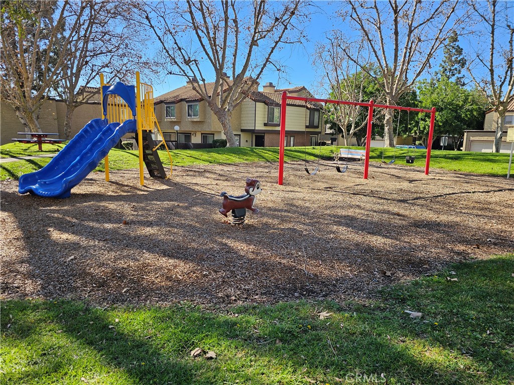 9431 Shadowood Drive, Unit E Montclair, CA 91763 - Photo 9 of 72