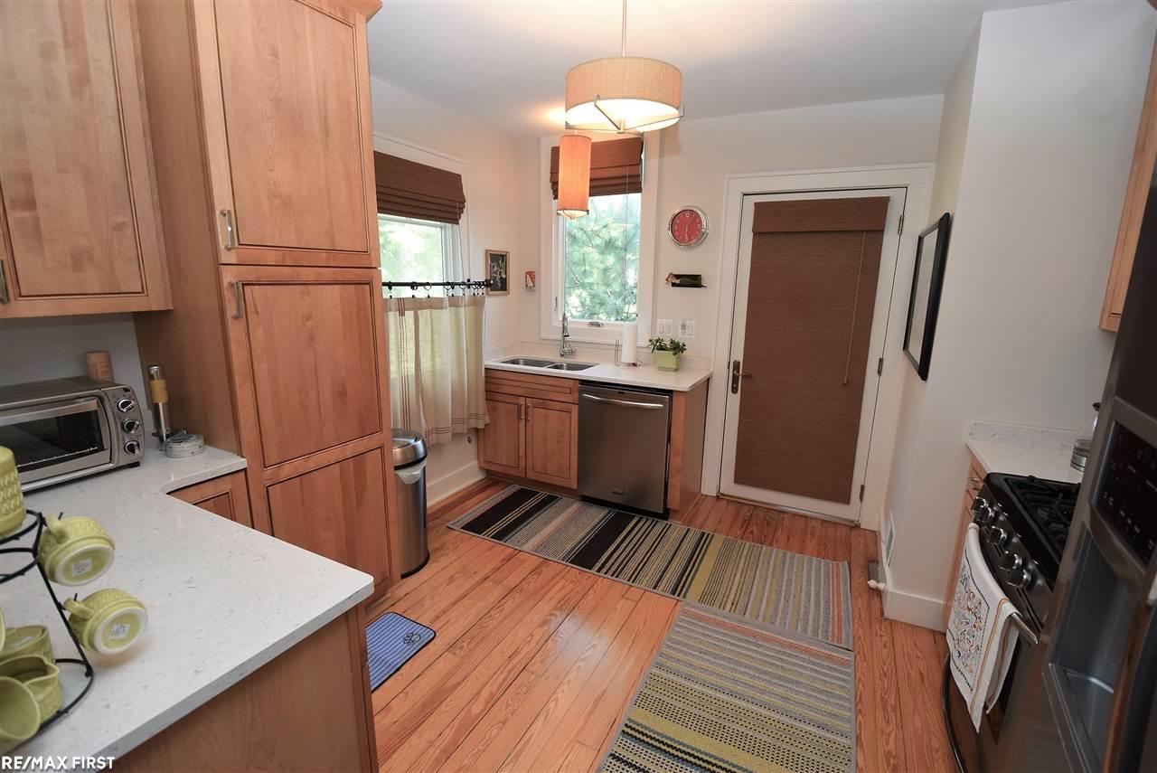 411 Pointe Tremble Road Algonac, MI 48001 - Photo 36 of 49 50047193-35.JPG