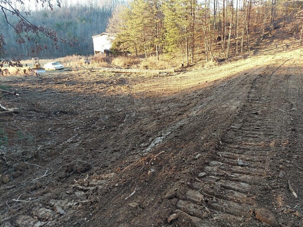 406 Harrod Branch Road London, KY 40741 - Photo 9 of 27 475D3046-920B-43F3-85E8-6877FEFFEA3B