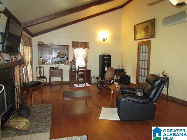 1091 County Road 59 Roanoke, AL 36274 - Photo 5 of 24
