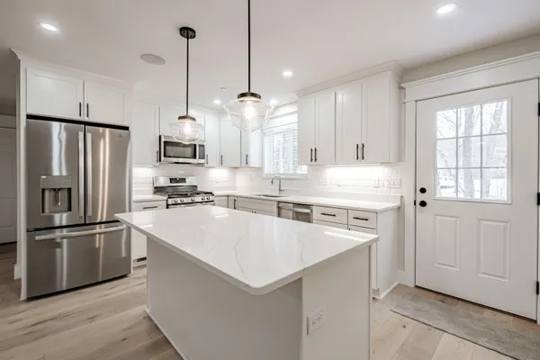 $589,000 | 30 Fawn Wds Way, Unit 30, Westbrook, ME 04092