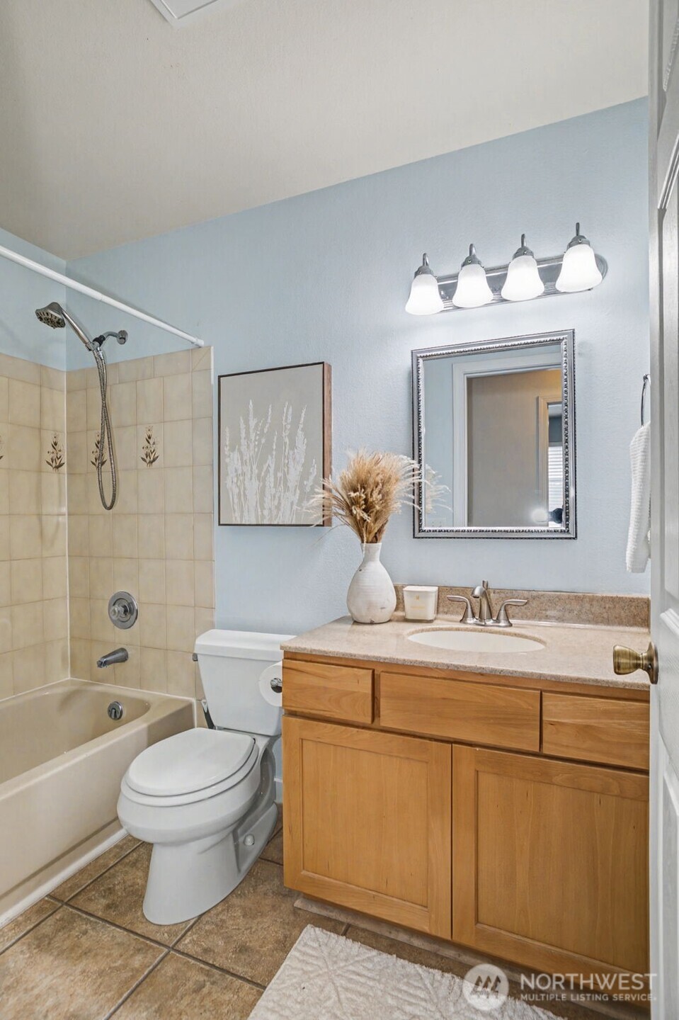 4108 Northeast 6th Place, Unit 2A Renton, WA 98059 - Photo 24 of 32