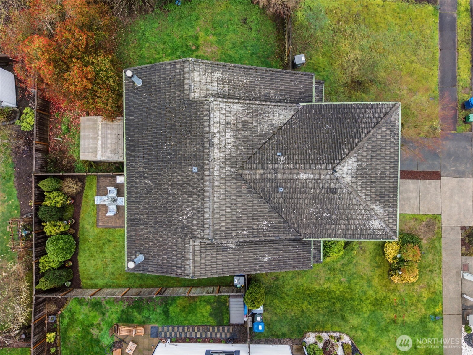 4108 Northeast 6th Place, Unit 2A Renton, WA 98059 - Photo 29 of 32