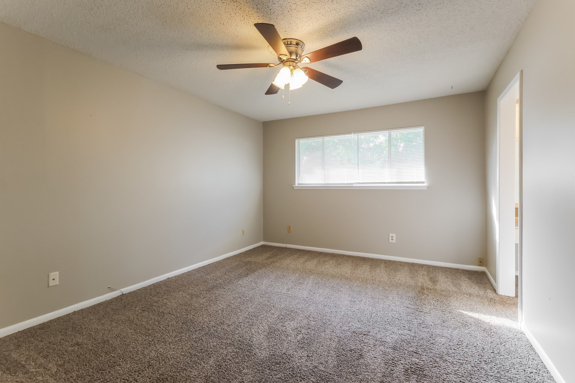 222 Magic Oaks Drive Spring, TX 77388 - Photo 10 of 15