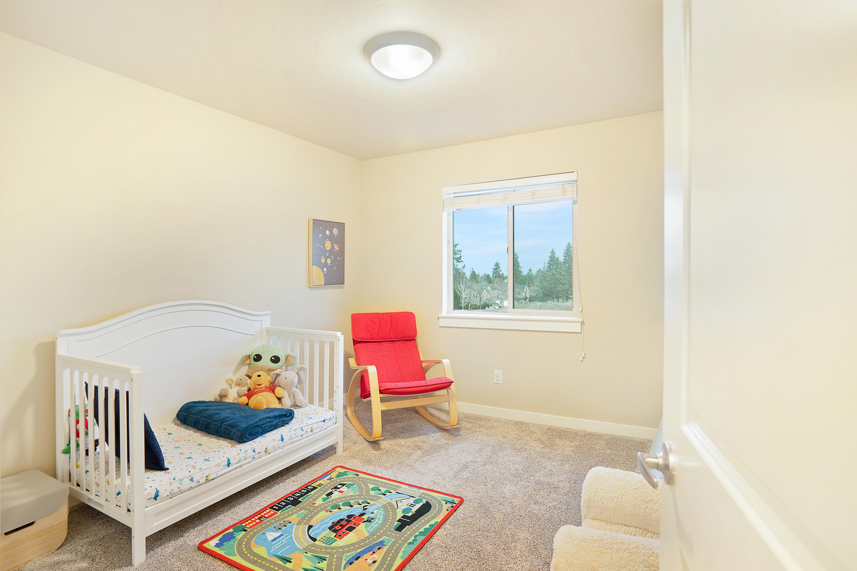 612 Northeast Vail Lane Bend, OR 97701 - Photo 17 of 32