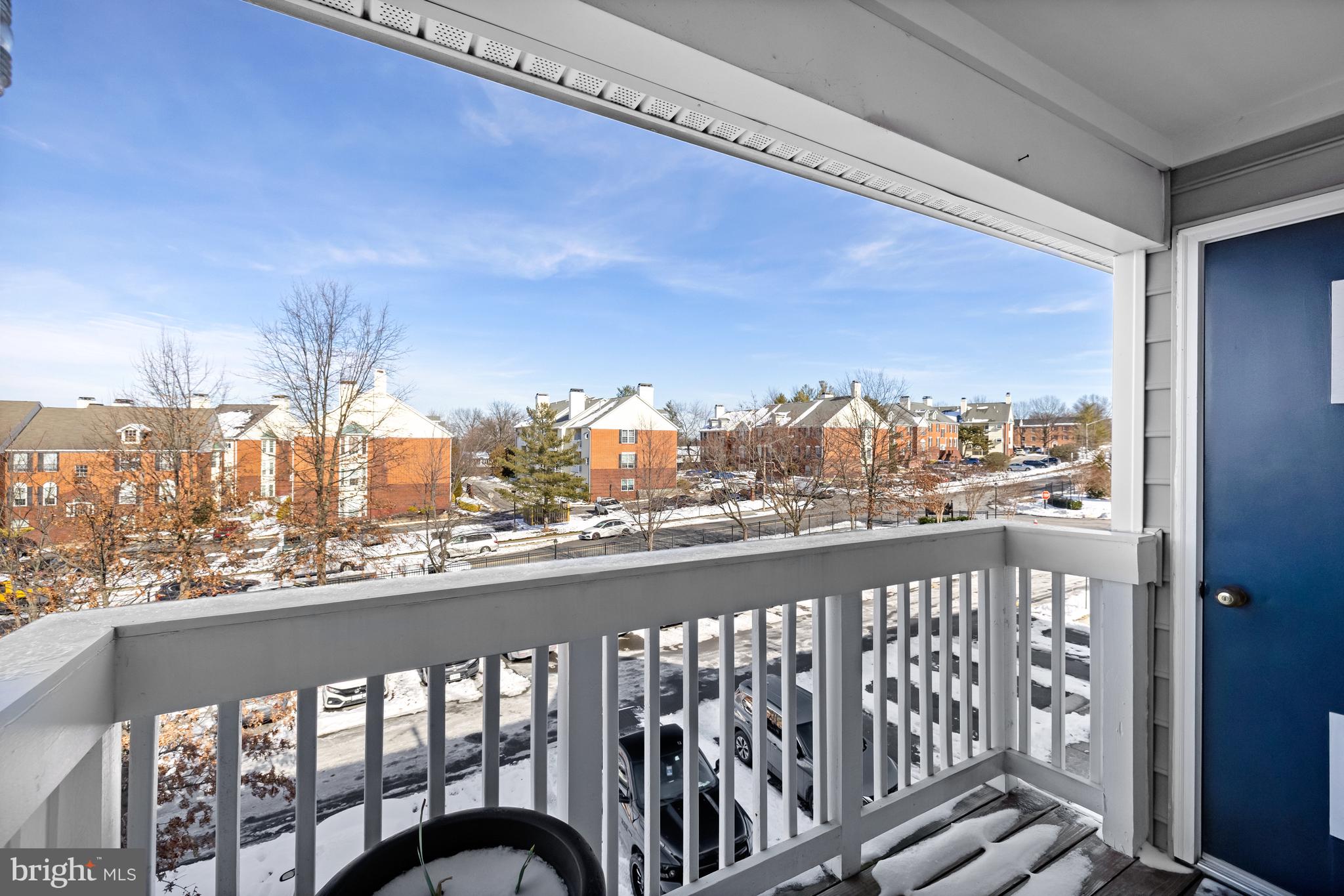 521 Constellation Square Southeast, Unit J Leesburg, VA 20175 - Photo 33 of 37 a city view from a balcony