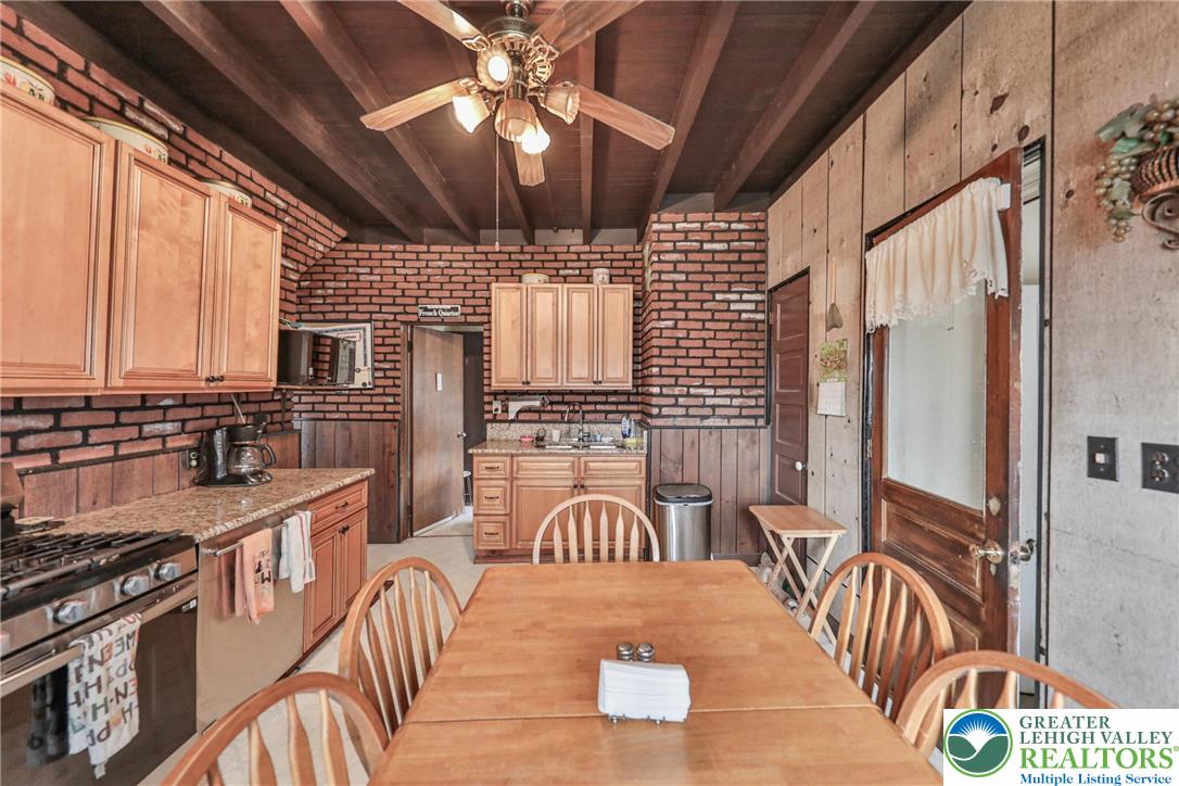 1005 7th Street Whitehall, PA 18052 - Photo 24 of 74