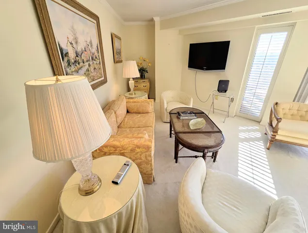 $412,000 | 2111 Wisconsin Avenue Northwest, Unit 401, Washington, DC 20007