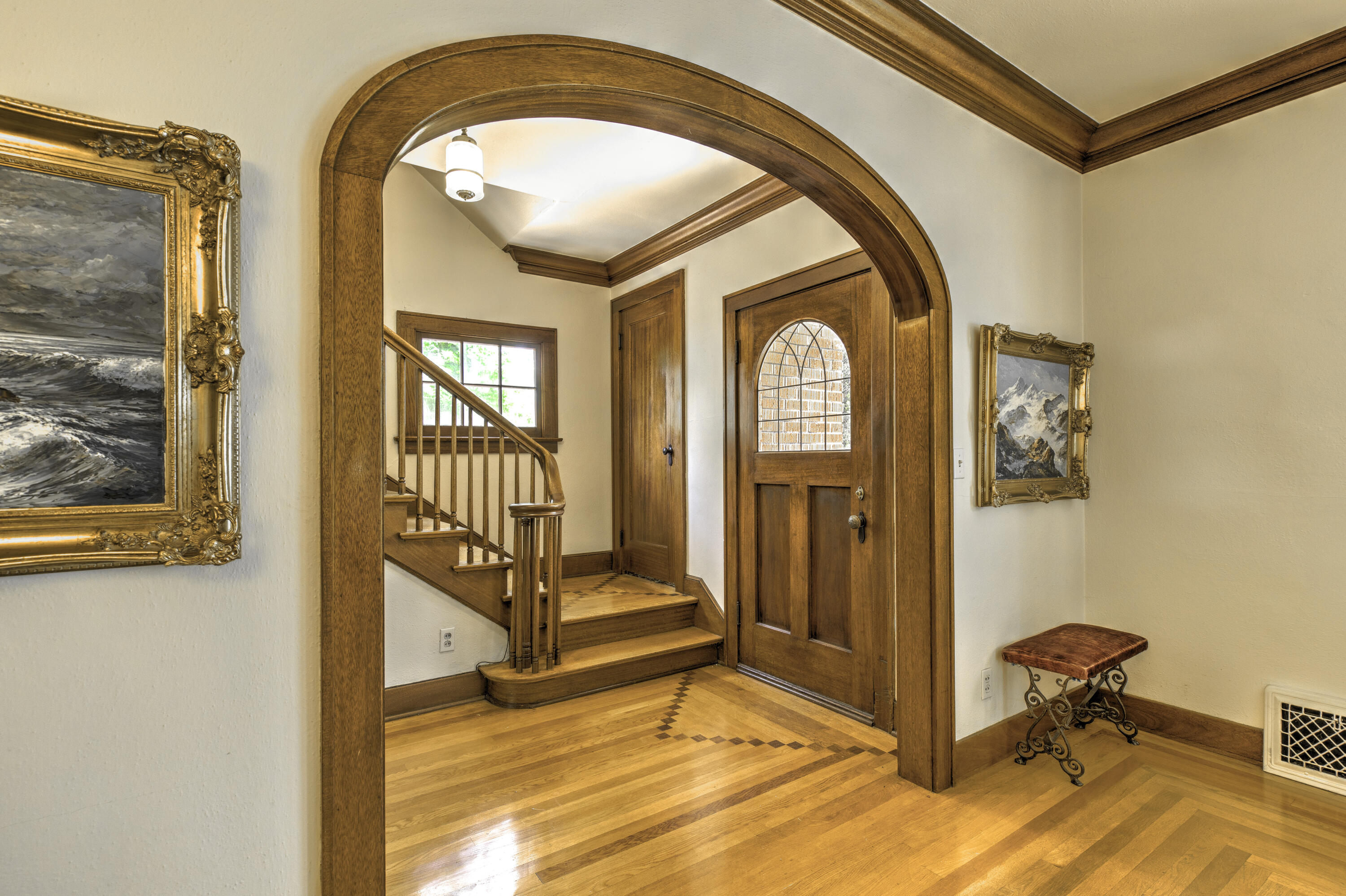 2419 Hillcrest Road Medford, OR 97504 - Photo 15 of 63 797A8886_87_88_89_90-Edit-Edit