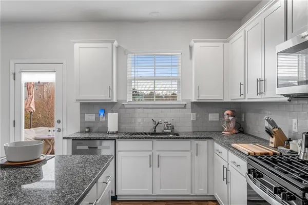 $385,000 | 6947 Saddlebred Drive, Trinity, NC 27370