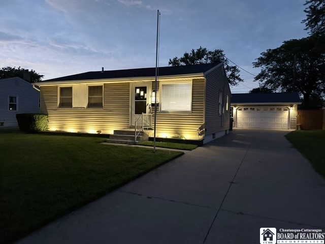 34 Yorktown Road Cheektowaga, NY 14225 - Photo 3 of 32