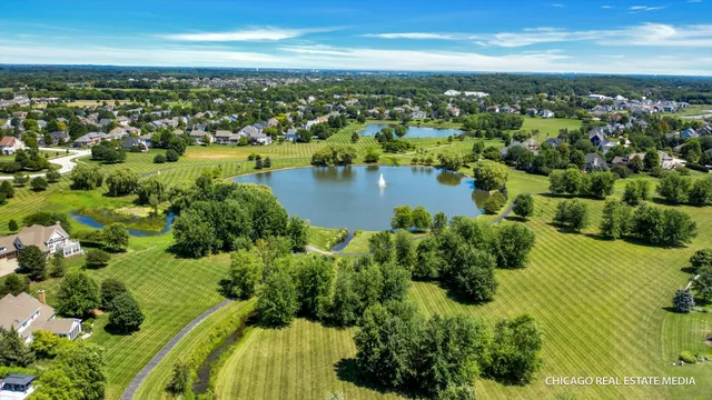 $1,000,000 | 3N735 Herman Melville Lane, St. Charles, IL 60175