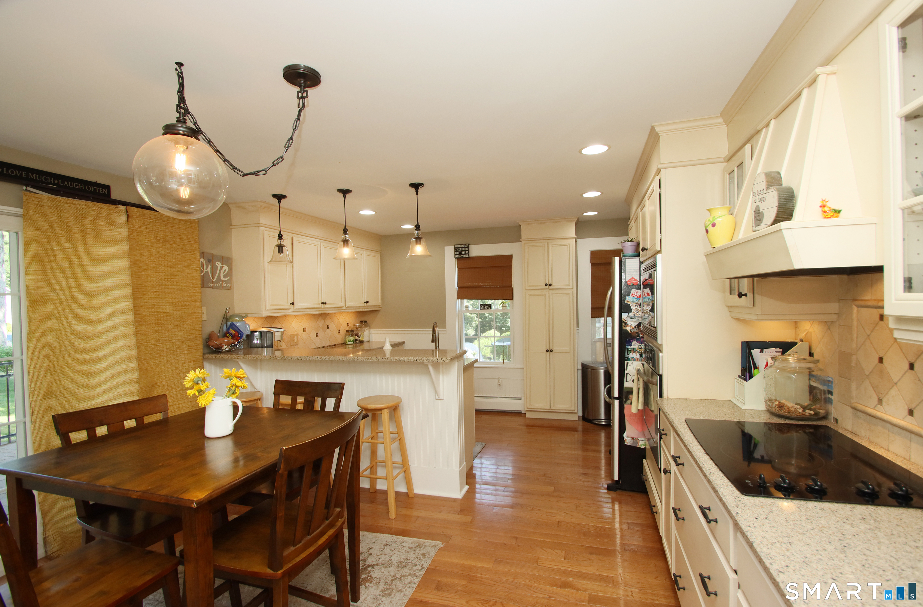 7 Middle Lane Simsbury, CT 06070 - Photo 11 of 27