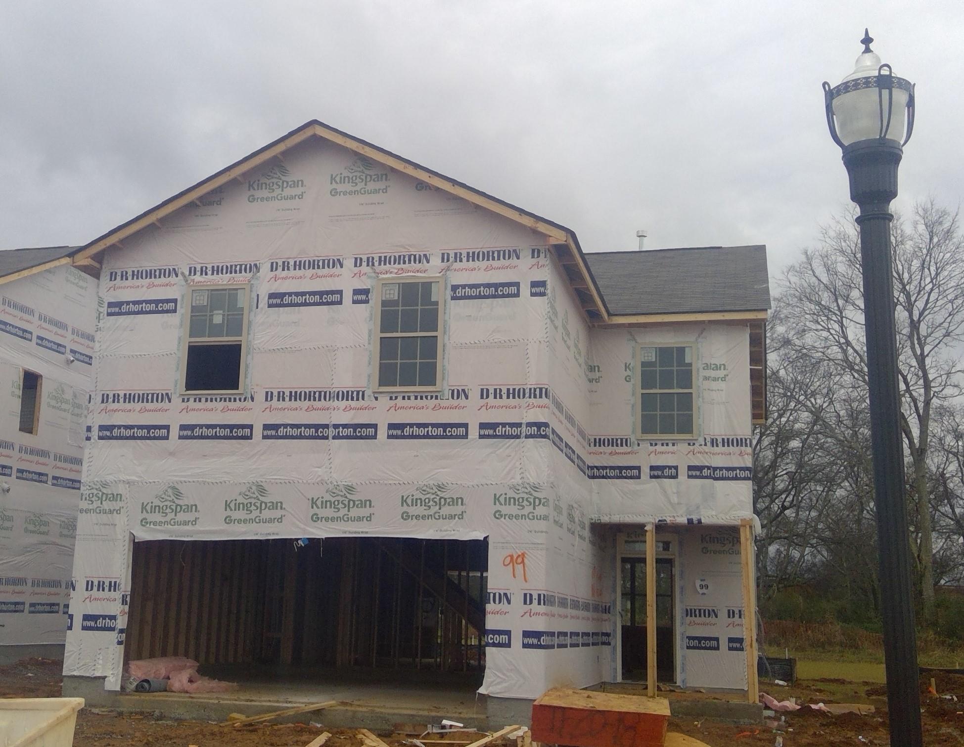 Ready in March! Buy now and watch your home through completion!