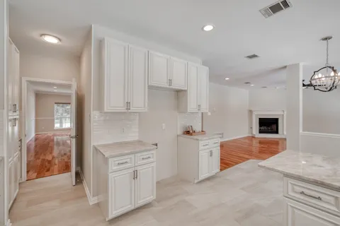 $599,900 | 1202 Oakwood Boulevard, Round Rock, TX 78681