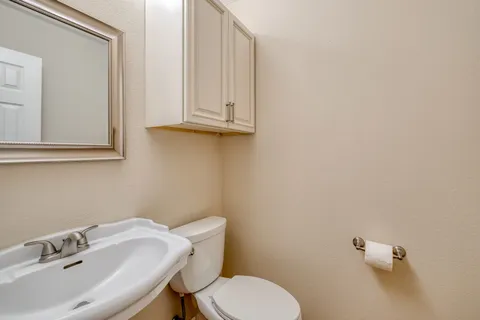 $599,900 | 1202 Oakwood Boulevard, Round Rock, TX 78681
