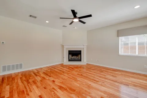 $599,900 | 1202 Oakwood Boulevard, Round Rock, TX 78681