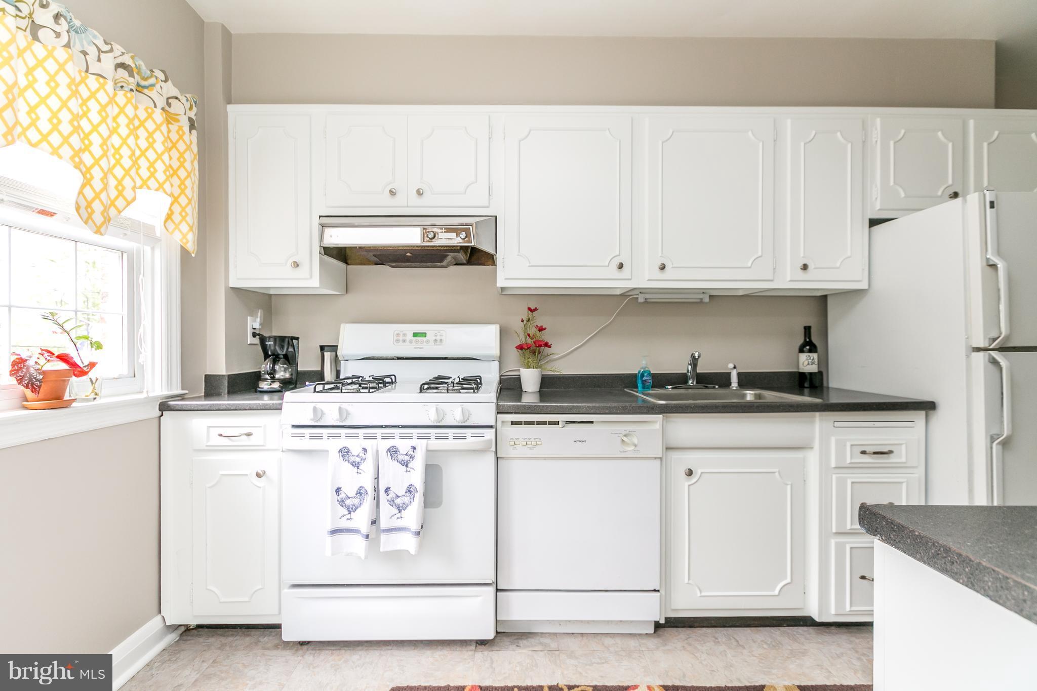 6430 Blenheim Road Baltimore, MD 21212 - Photo 11 of 30 Kitchen