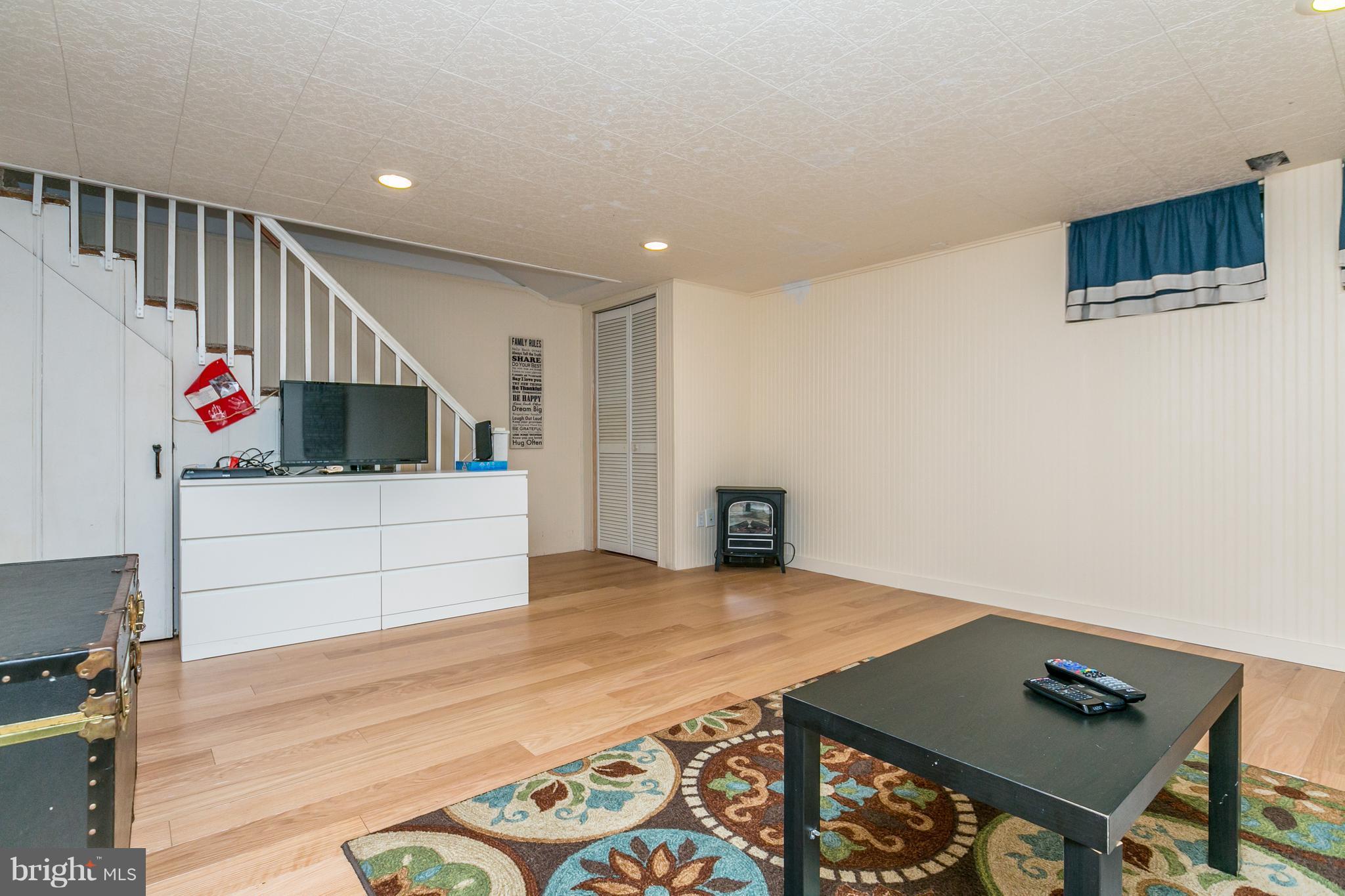 6430 Blenheim Road Baltimore, MD 21212 - Photo 22 of 30 Family Room