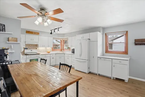 $269,000 | 908 Barnhart Court, Zion, IL 60099