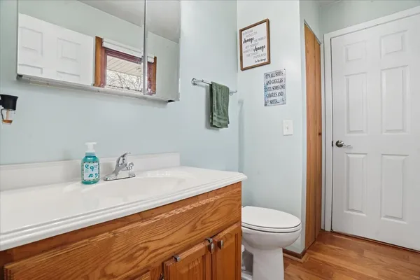 $269,000 | 908 Barnhart Court, Zion, IL 60099