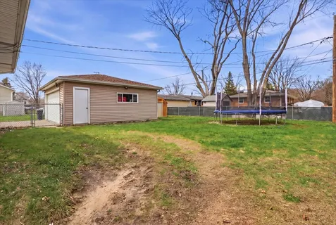$269,000 | 908 Barnhart Court, Zion, IL 60099