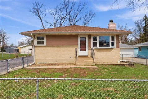 $269,000 | 908 Barnhart Court, Zion, IL 60099