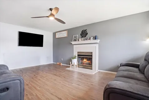$269,000 | 908 Barnhart Court, Zion, IL 60099