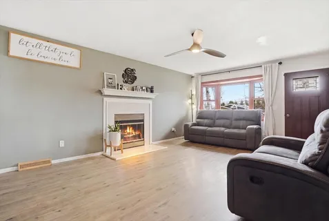 $269,000 | 908 Barnhart Court, Zion, IL 60099