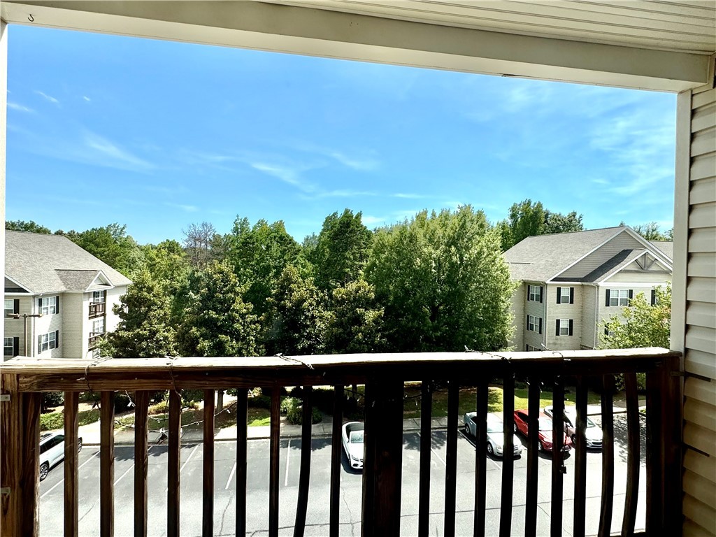 335 Lookover Drive Anderson, SC 29621 - Photo 9 of 33 The living room features access to the balcony