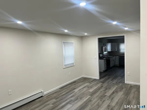 $2,300 | 34 Norman Street, Manchester, CT 06040