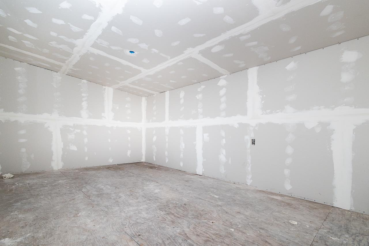 2855 La Colina Way Carmichael, CA 95608 - Photo 23 of 25 a view of an empty room