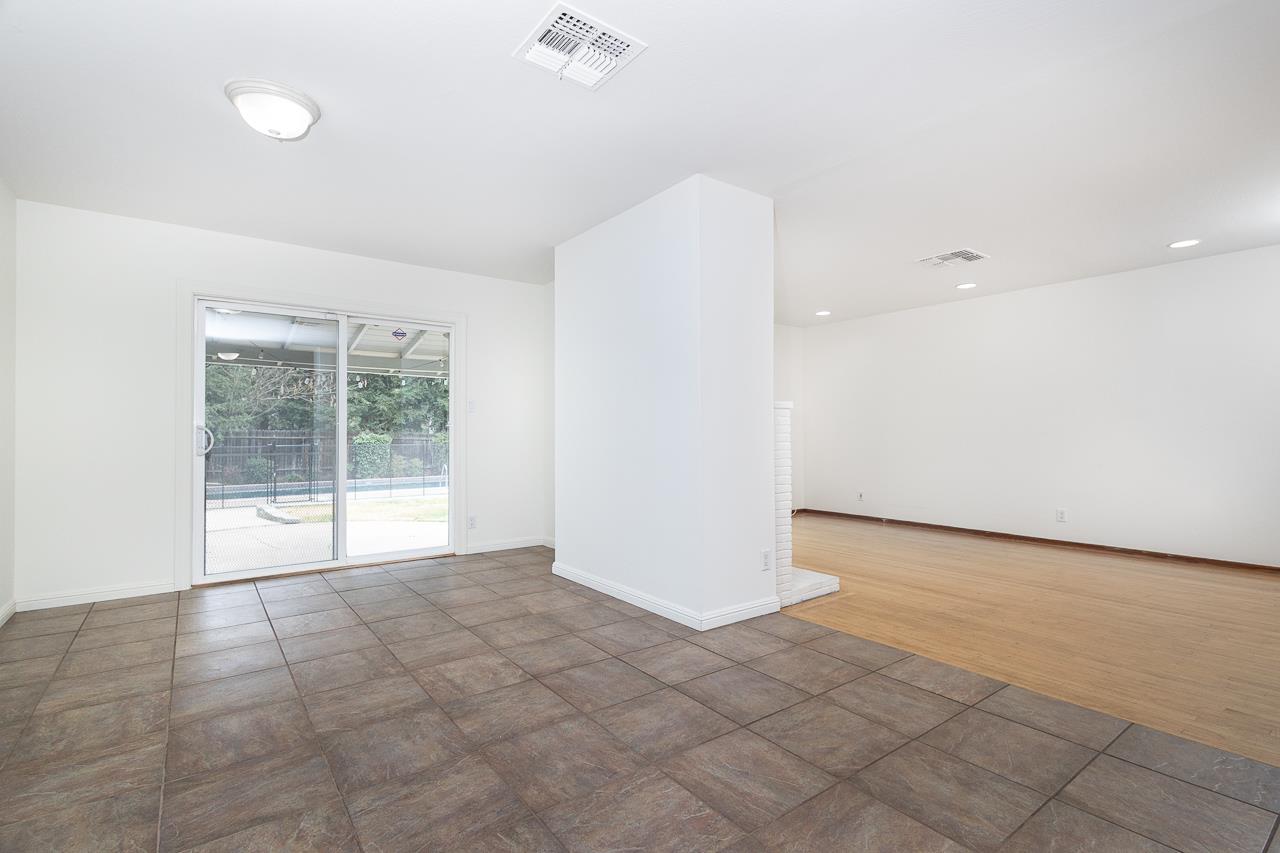 2855 La Colina Way Carmichael, CA 95608 - Photo 9 of 25 a view of an empty room with a window