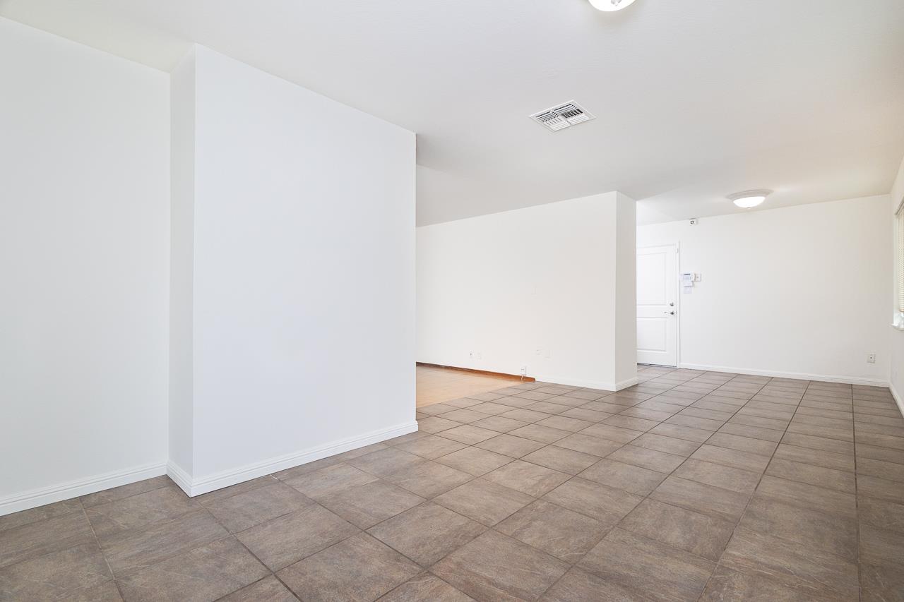 2855 La Colina Way Carmichael, CA 95608 - Photo 10 of 25