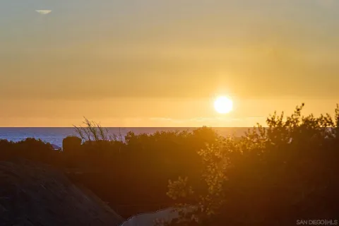 $1,698,000 | 7354 Escallonia Court, Carlsbad, CA 92011