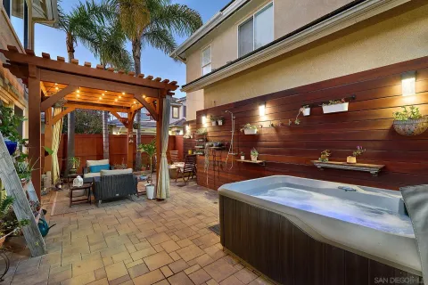 $1,698,000 | 7354 Escallonia Court, Carlsbad, CA 92011