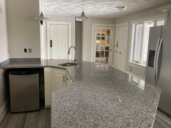 $965,000 | 5525 Portage Road, Madison, WI 53704