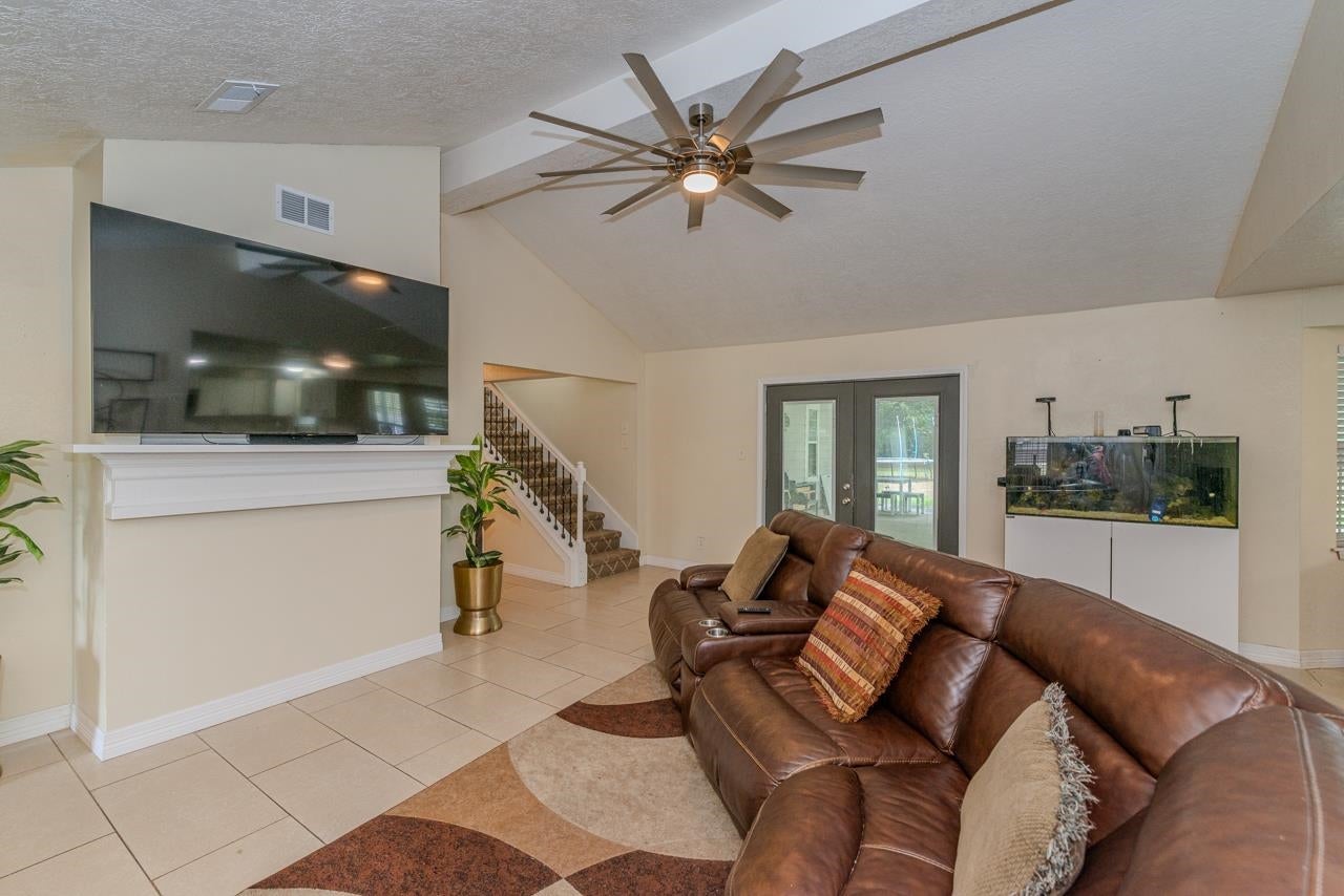 7050 Guess Road Beaumont, TX 77708 - Photo 5 of 50 Gallery Image 5