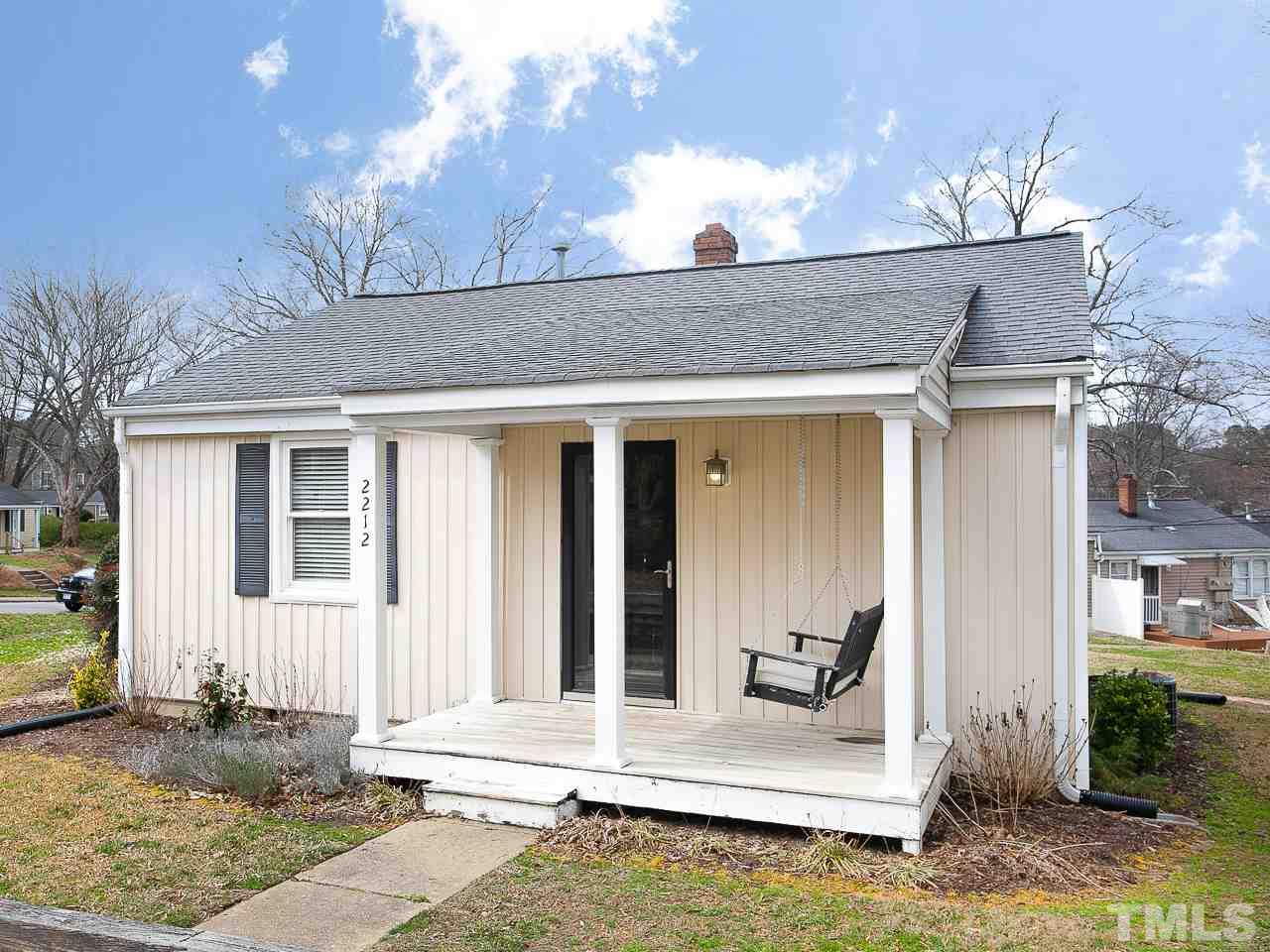 2212 Brewer Street Raleigh, NC 27608 - Photo 3 of 27