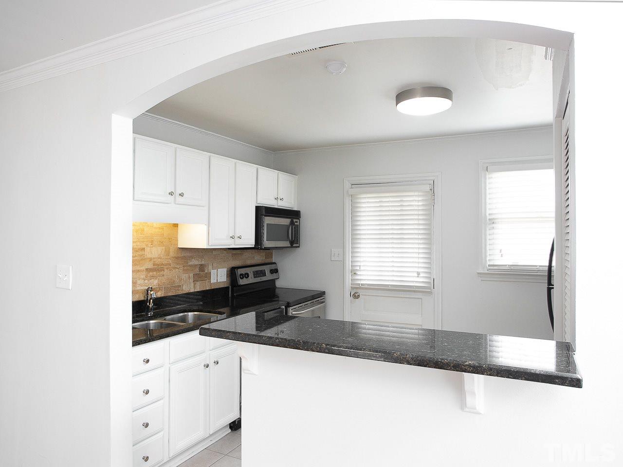 2212 Brewer Street Raleigh, NC 27608 - Photo 8 of 27